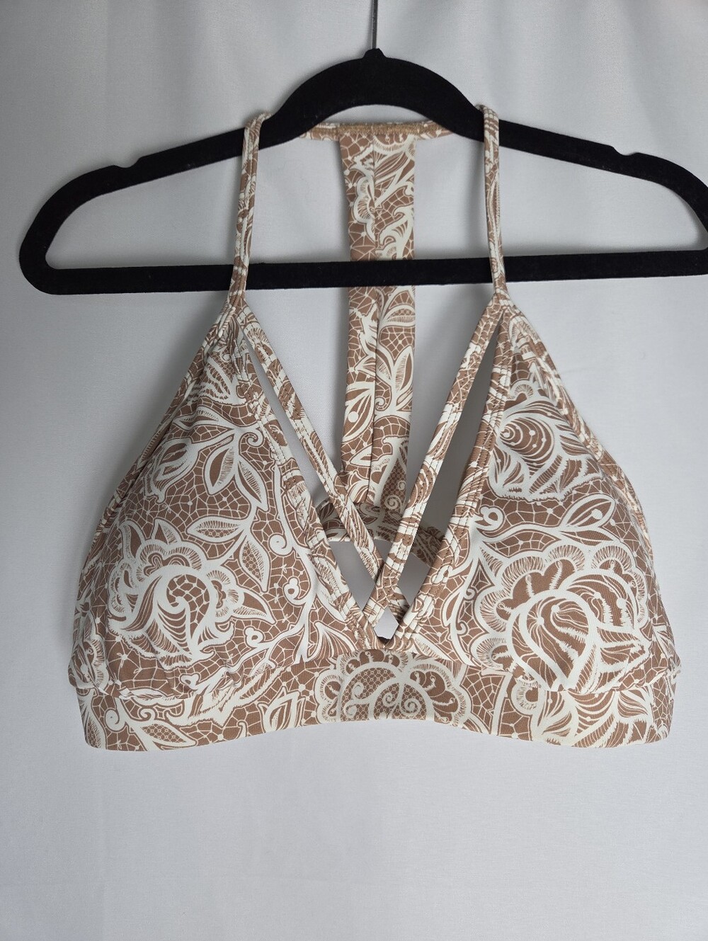 Lici Fit Strappy Capri Bra Brown And White Lace Pattern